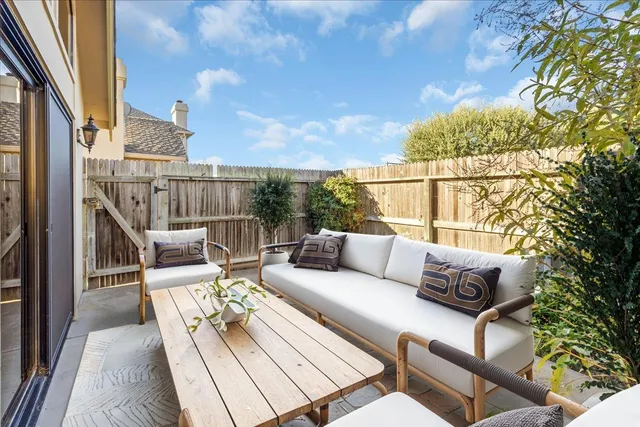 $695,000 | 118 Nissen Road, Unit 1, Salinas, CA 93901