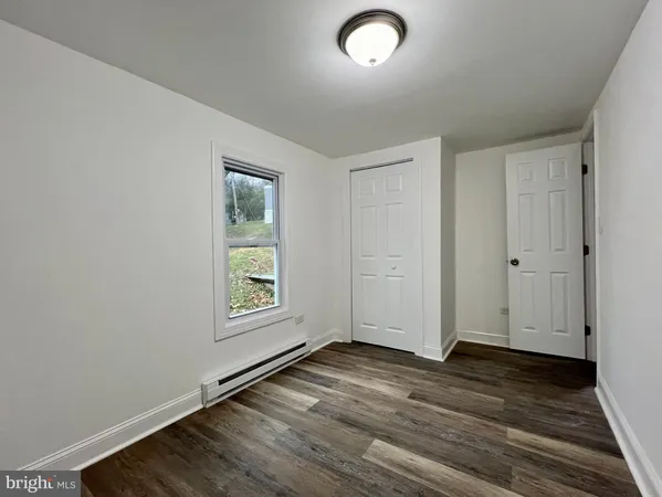 $950 | 20 Laurel Hill Lane, Berkeley Springs, WV 25411