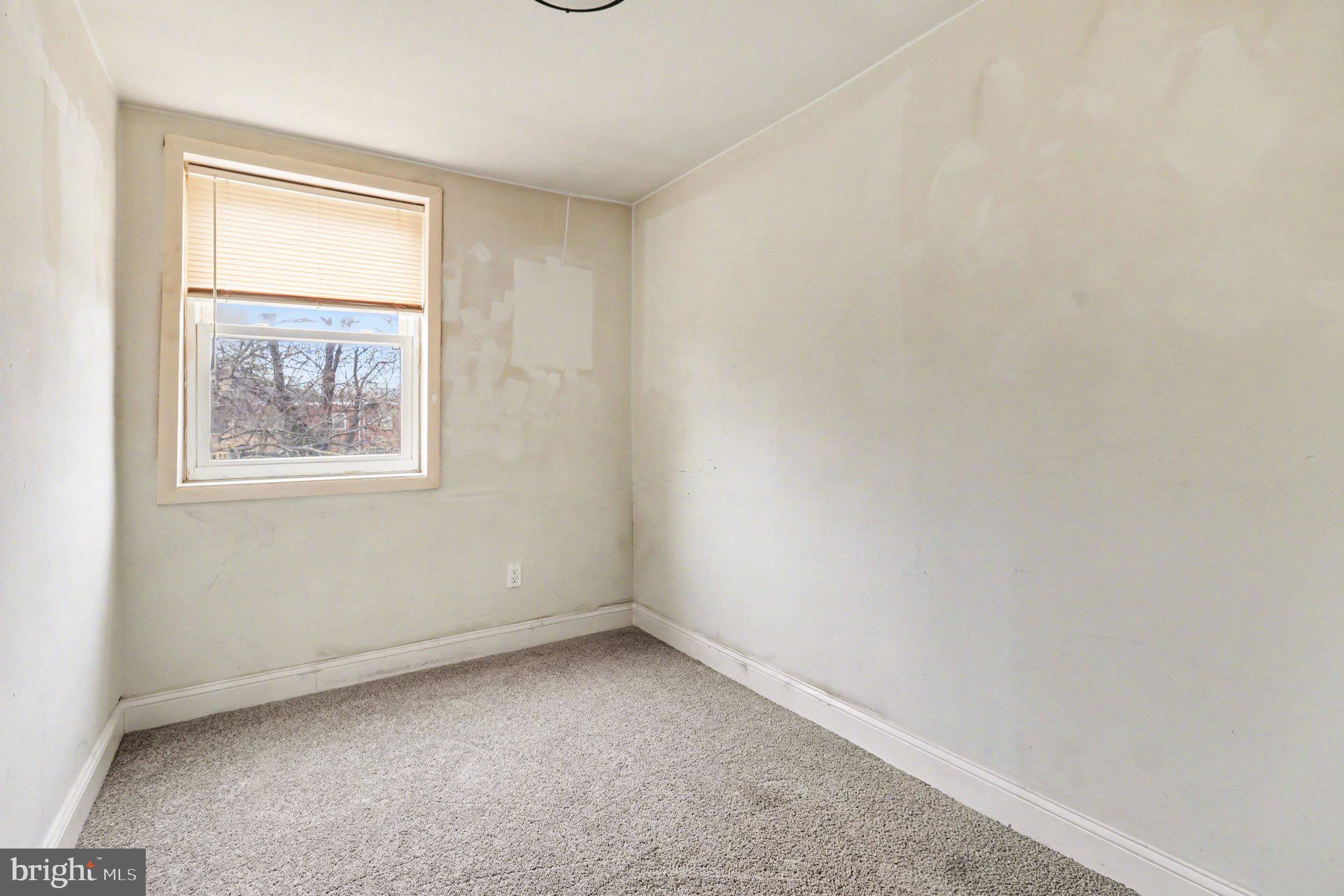 798 Bennington Road Folcroft, PA 19032 - Photo 17 of 28 an empty room with a window