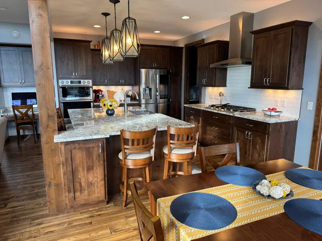 $899,000 | 1774 Highway 2 Two Harbors, Two Harbors, MN 55616