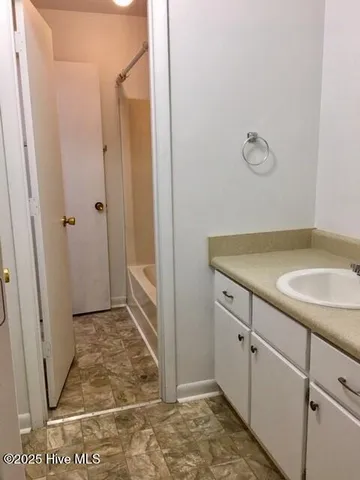 $1,575 | 5965 Carolina Beach Road, Wilmington, NC 28409