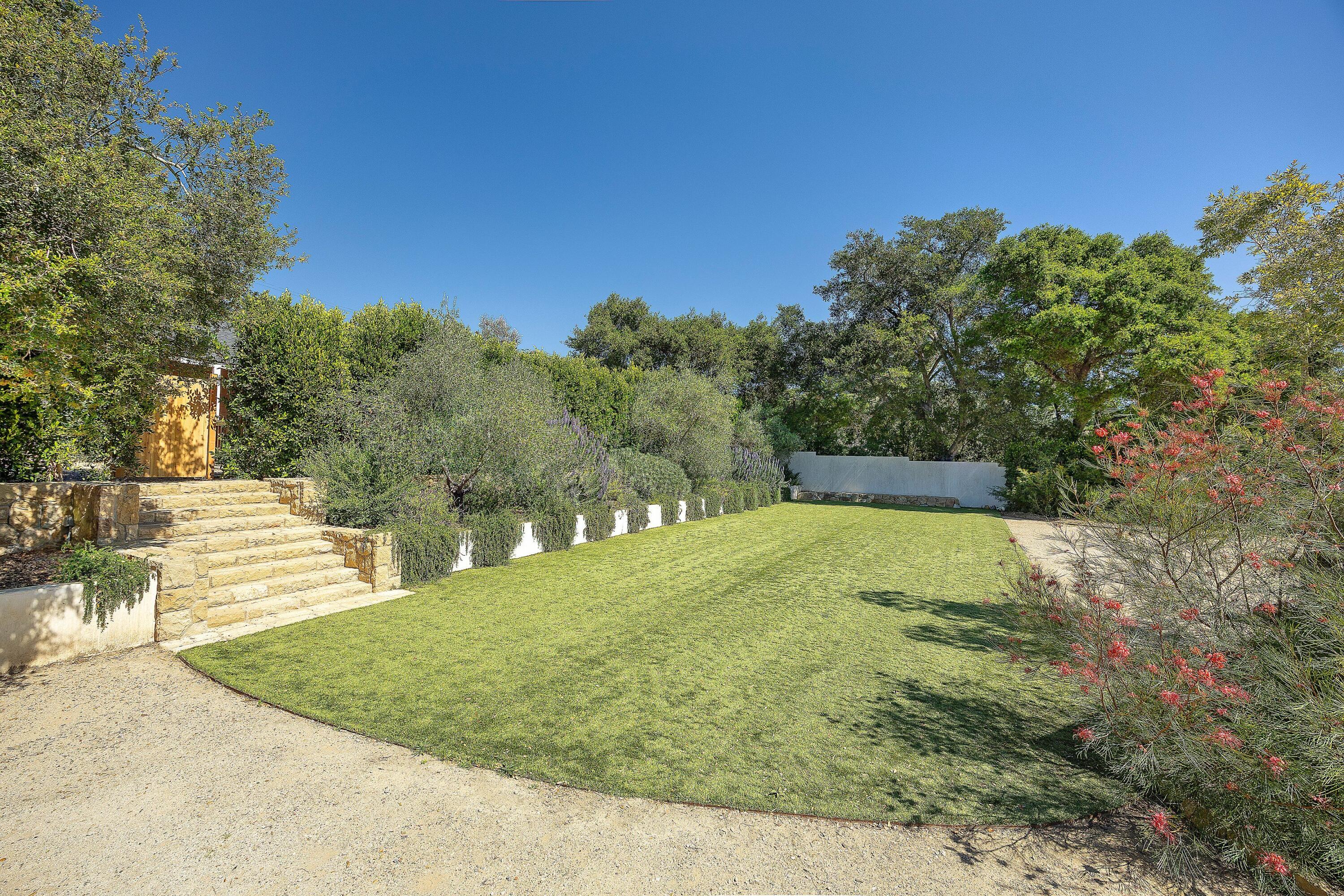 487 Hot Springs Road Santa Barbara, CA 93108 - Photo 19 of 47 487 Hot Springs Road - FH8BR4(19)