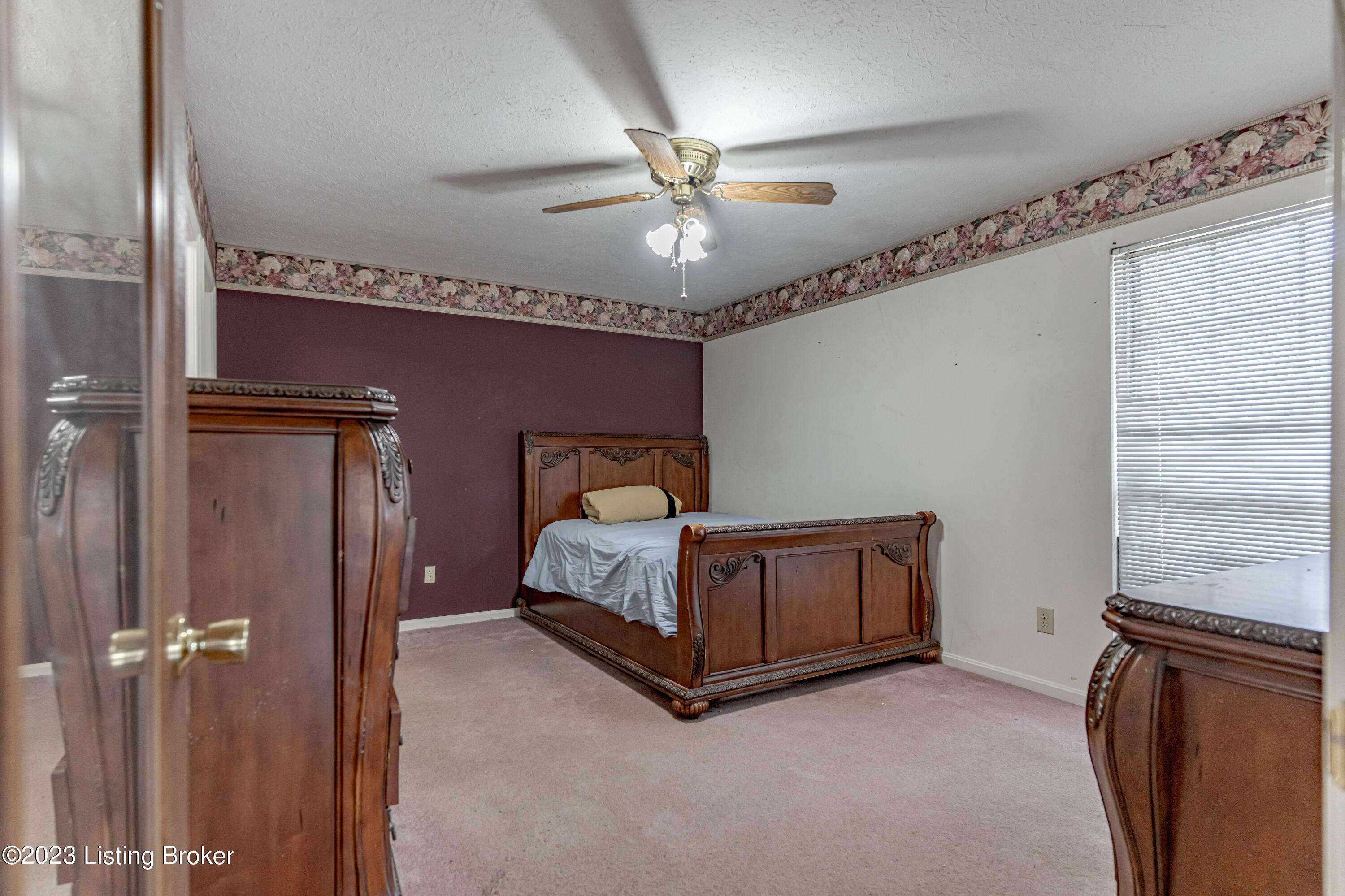 3033 Fordhaven Road Louisville, KY 40214 - Photo 28 of 49 DSC05248