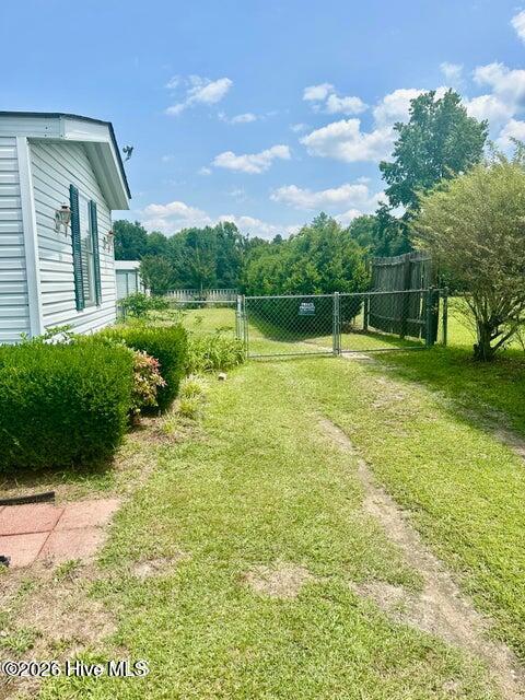 168 Greenfield Estate Road Whiteville, NC 28472 - Photo 5 of 31 20250607221513906876000000-o