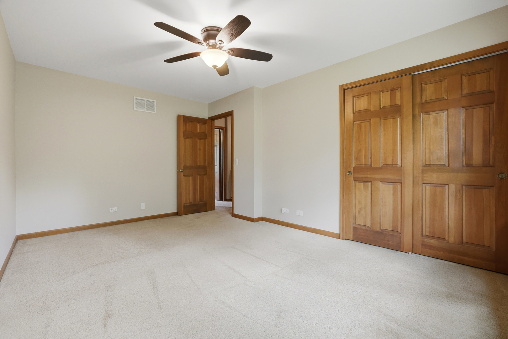 2528 Sun Valley Road Lisle, IL 60532 - Photo 38 of 65
