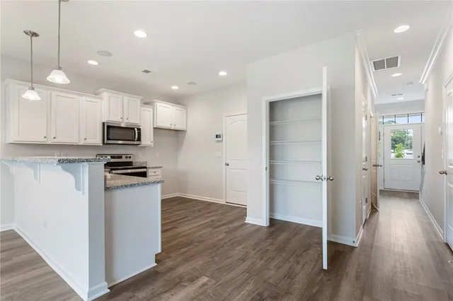 $1,900 | 105 Weaver Road, Pendleton, SC 29670