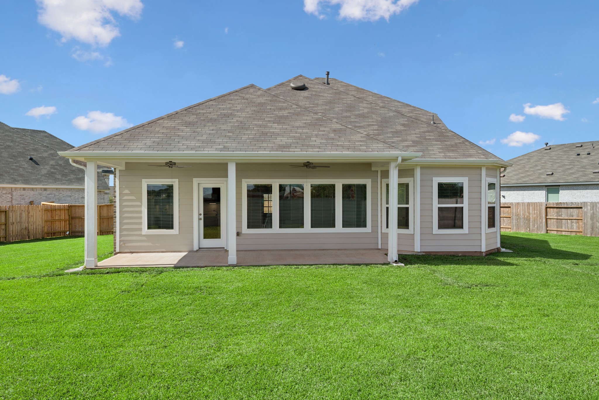 2031 Heather Rdg Way Rosenberg, TX 77471 - Photo 7 of 42