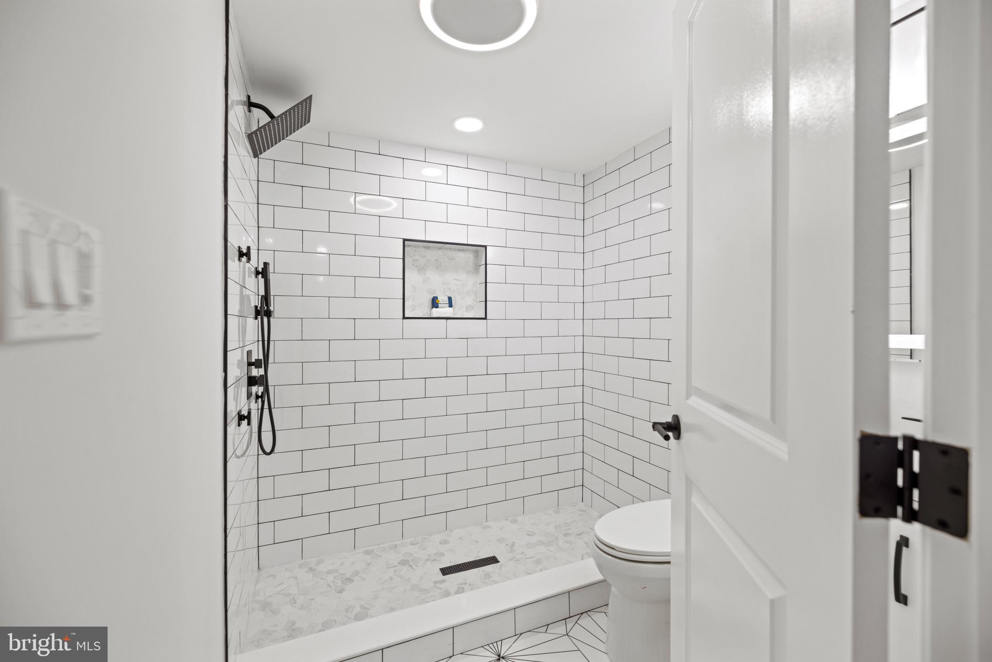 125 R Street Northeast Washington, DC 20002 - Photo 32 of 39
