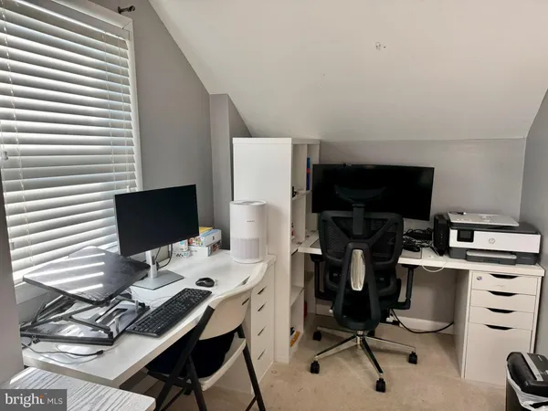 $3,950 | 6800 Lumsden Street, McLean, VA 22101