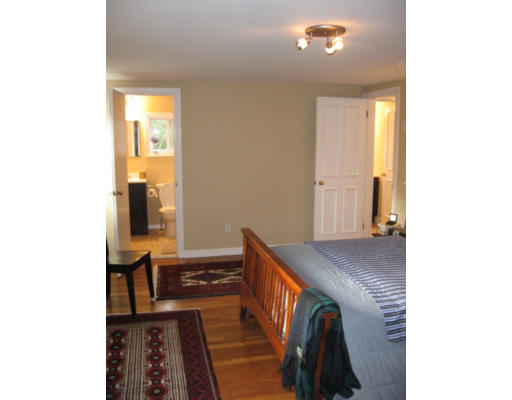 14 West Side Road Milton, MA 02186 - Photo 11 of 19 Gallery Image 11