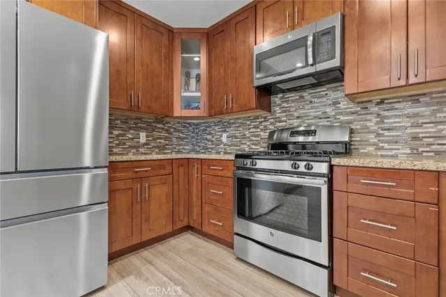 $5,000 | 7911 Fulton Avenue, North Hollywood, CA 91605