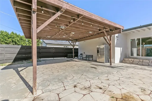 $5,000 | 7911 Fulton Avenue, North Hollywood, CA 91605