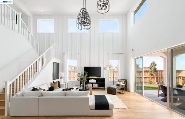 $1,034,990 | 18632 Back Bay Drive, Lathrop, CA 95330