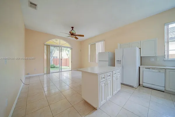 $4,100 | 15339 Southwest 32nd Terrace, Miami, FL 33185