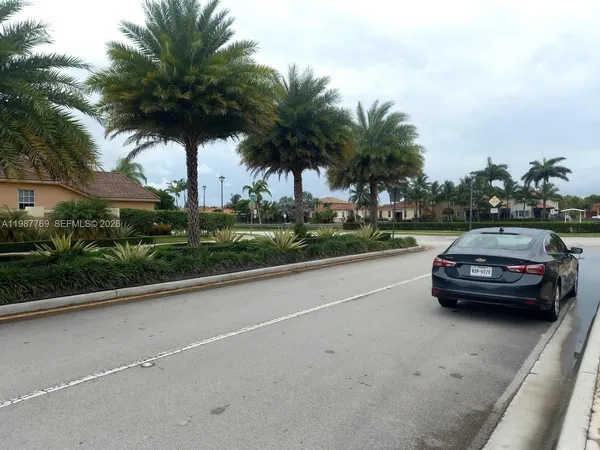 $4,100 | 15339 Southwest 32nd Terrace, Miami, FL 33185