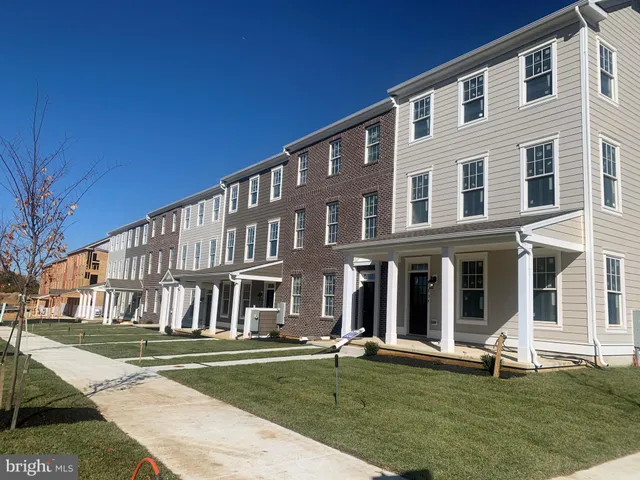 $2,899 | 840 Mapleton Avenue, Unit 204, Middletown, DE 19709