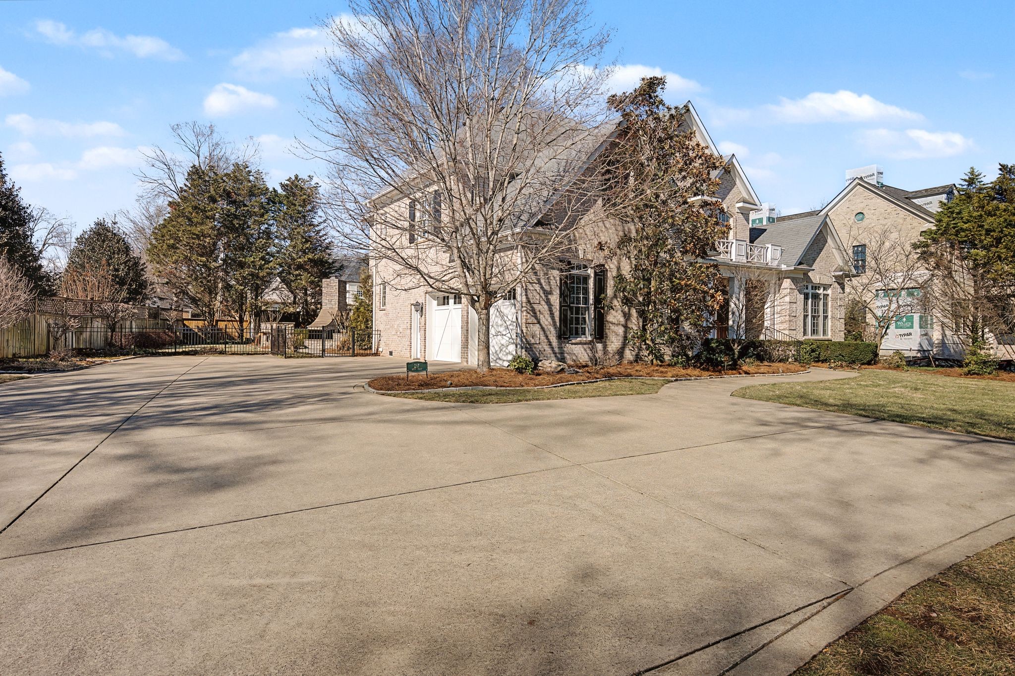 217 Page Road Nashville, TN 37205 - Photo 3 of 51