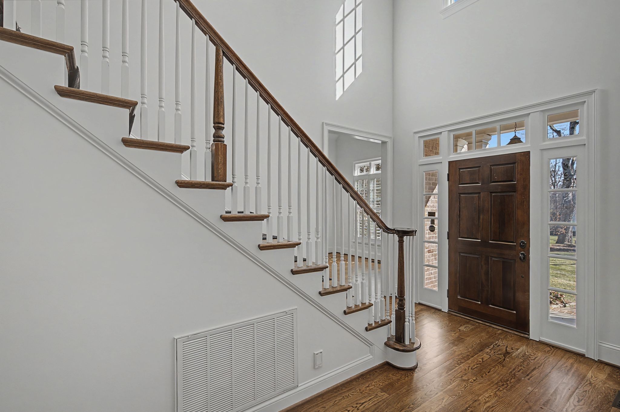 217 Page Road Nashville, TN 37205 - Photo 8 of 51