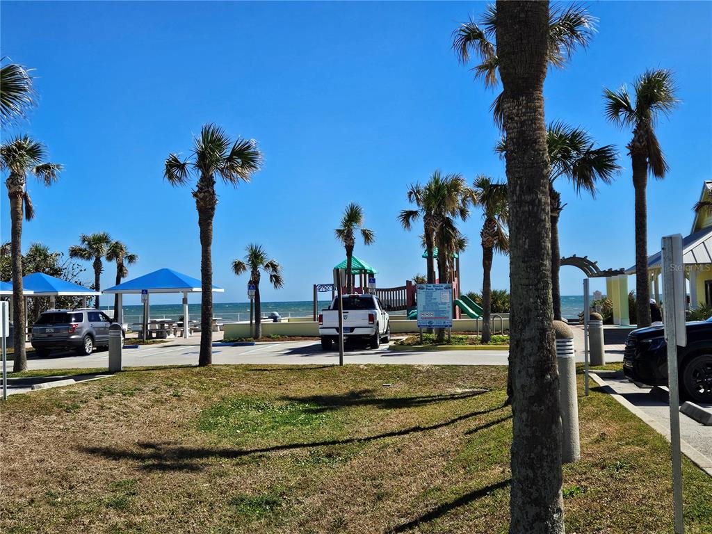 37 Rivershore Drive Ormond Beach, FL 32176 - Photo 33 of 36 a view of a park with palm trees