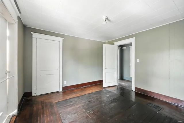 $154,900 | 506 South Detroit Street, Warsaw, IN 46580