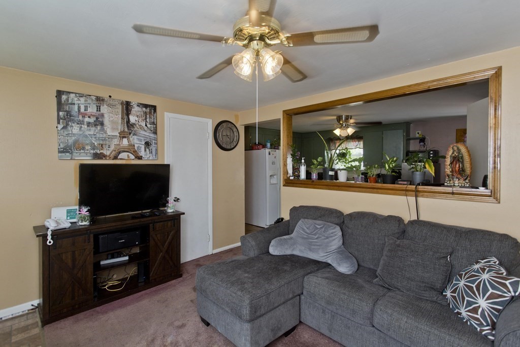 112 Clark Street Chicopee, MA 01013 - Photo 6 of 14