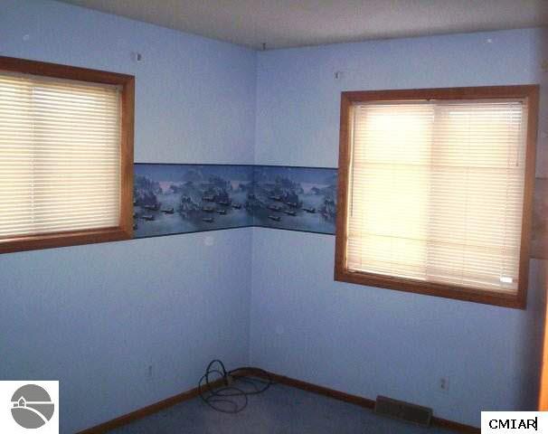 4203 West Washington Road Ithaca, MI 48847 - Photo 5 of 7 1768669-4.JPG