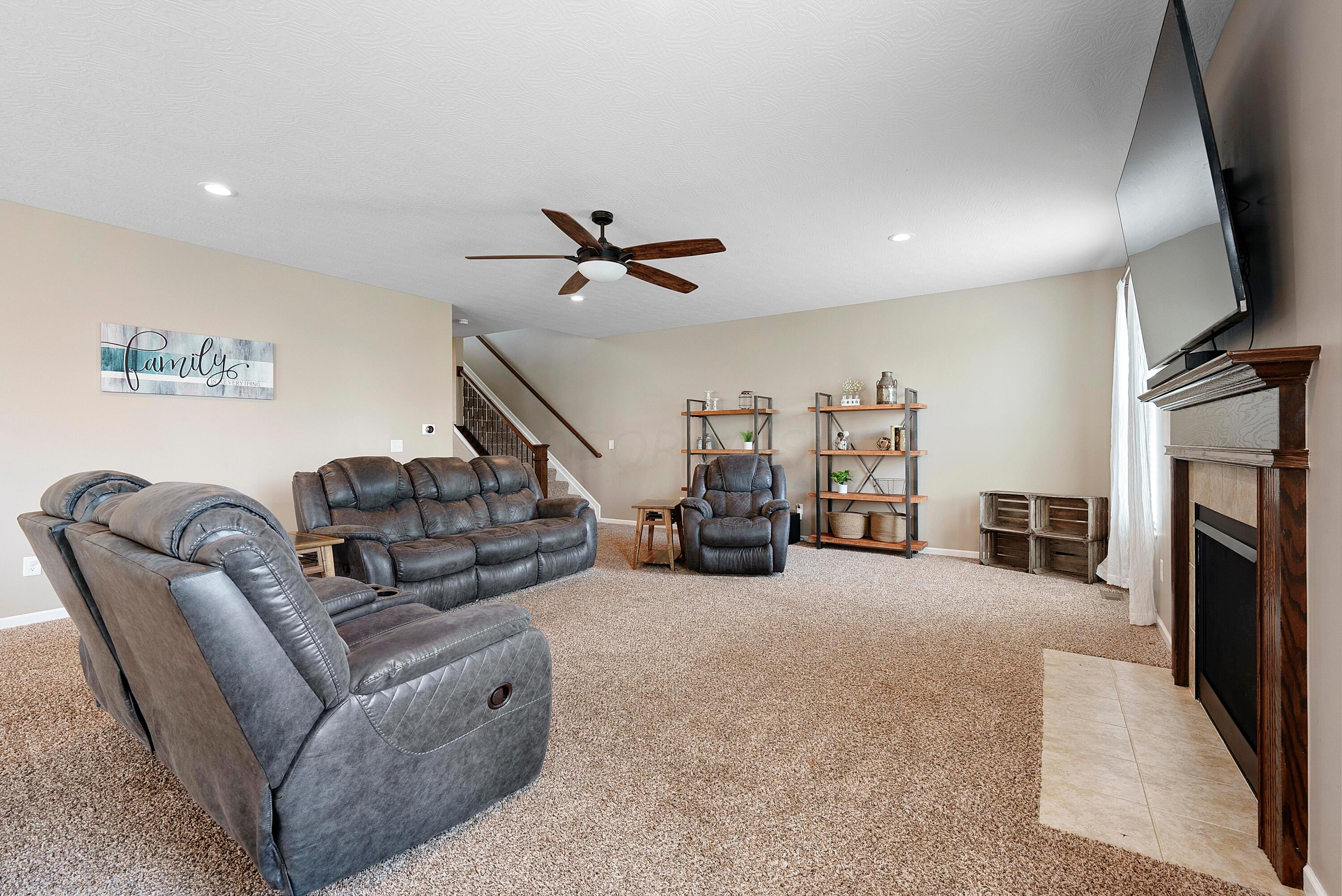 191 Rosewood Loop Southwest Commercial Point, OH 43116 - Photo 20 of 52 DSC04354