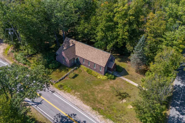 $350,000 | 948 Gardner Hill Road, Tamworth, NH 03886