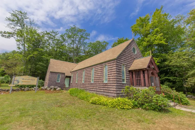 $350,000 | 948 Gardner Hill Road, Tamworth, NH 03886