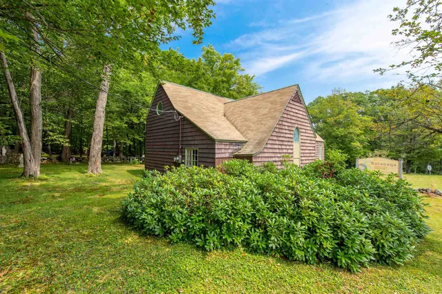 $350,000 | 948 Gardner Hill Road, Tamworth, NH 03886