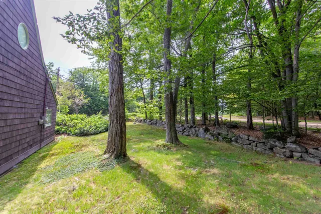 $350,000 | 948 Gardner Hill Road, Tamworth, NH 03886