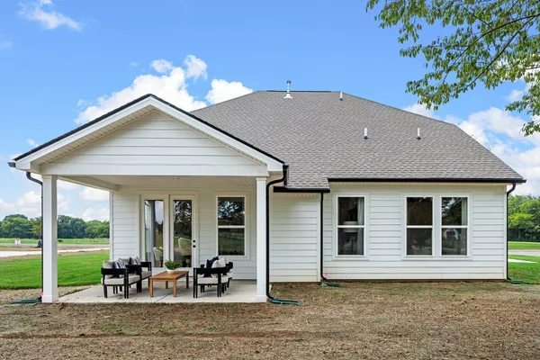 $550,340 | 1415 Charles Drive, Chapel Hill, TN 37034