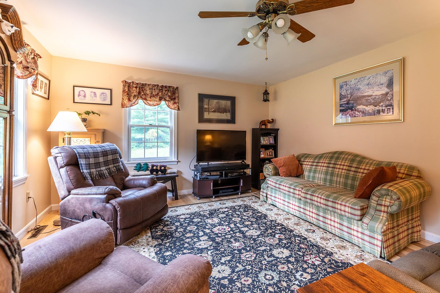 944 College Hill Road Woodstock, VT 05091 - Photo 11 of 43 Gallery Image 11