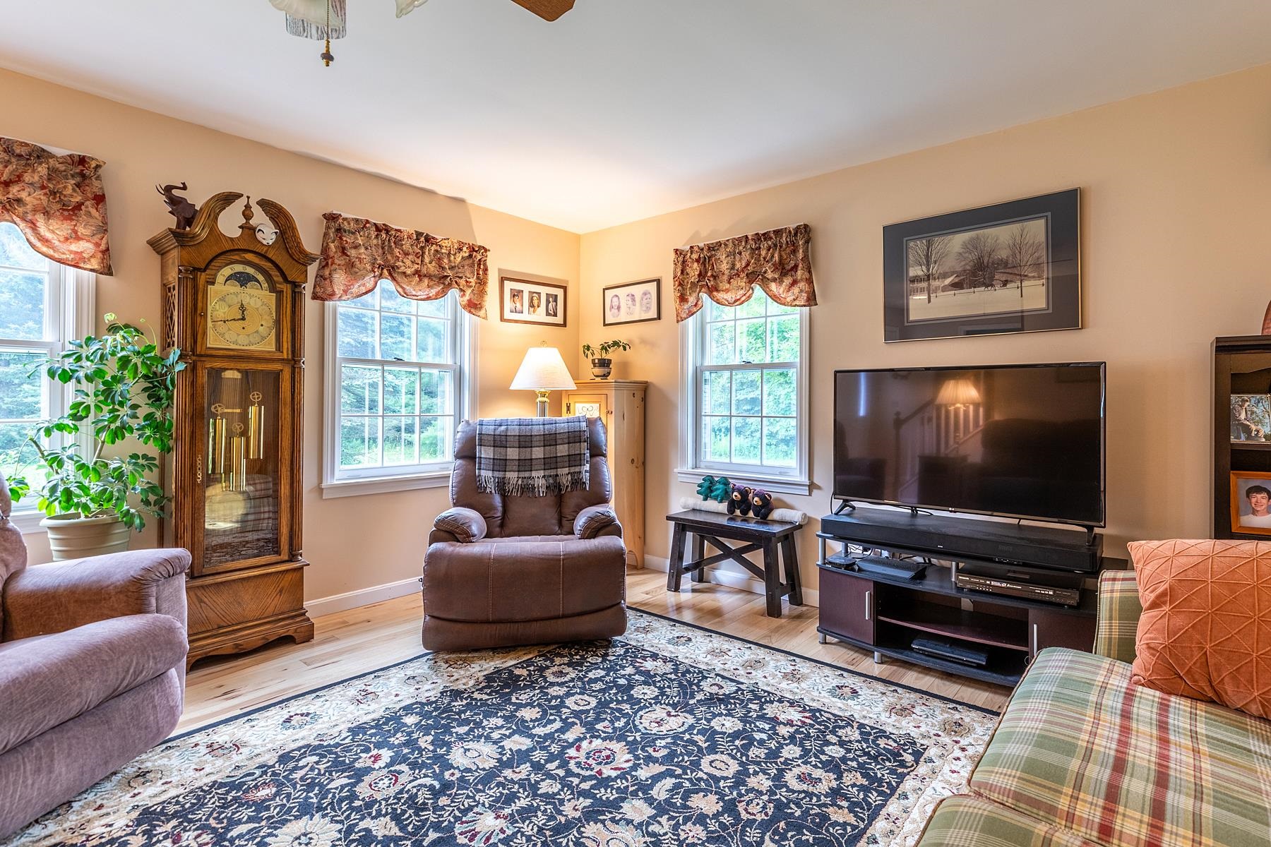 944 College Hill Road Woodstock, VT 05091 - Photo 12 of 43 Gallery Image 12