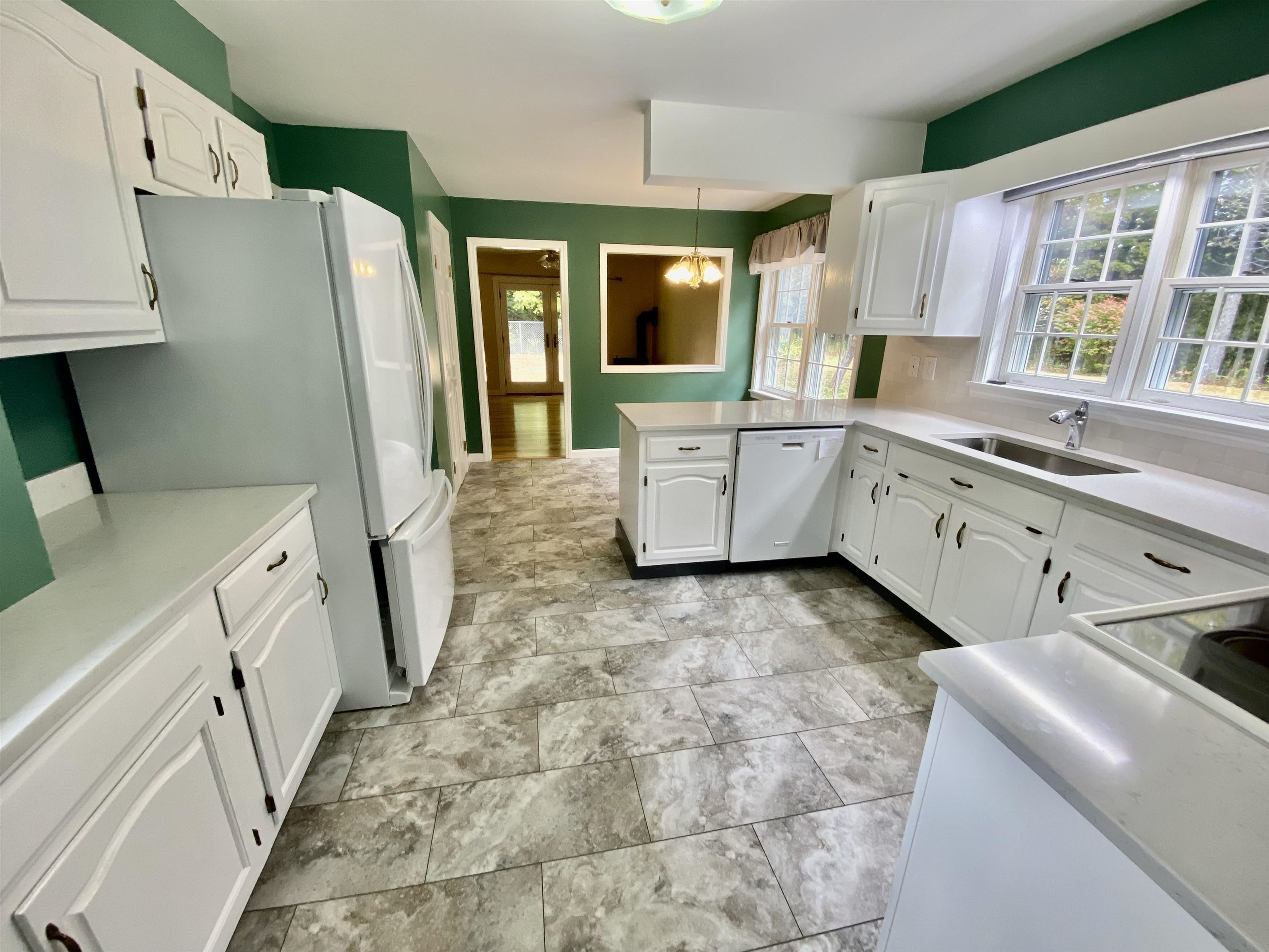 944 College Hill Road Woodstock, VT 05091 - Photo 5 of 43 Gallery Image 5