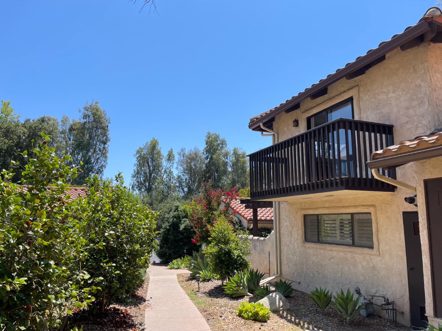 205 Pirie Road, Unit 64 Ojai, CA 93023 - Photo 3 of 33 Gallery Image 3