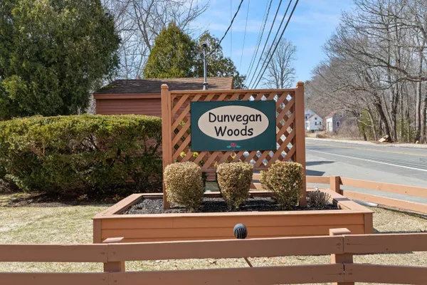 $400,000 | 8 Dunvegan Woods, Unit 8, Hampton, NH 03842