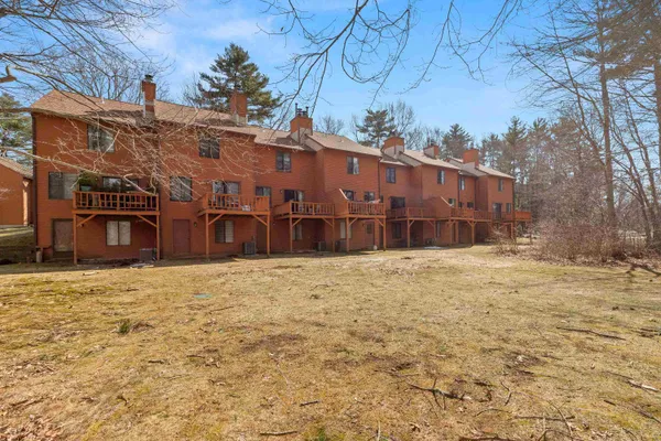 $400,000 | 8 Dunvegan Woods, Unit 8, Hampton, NH 03842