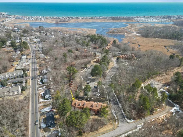 $400,000 | 8 Dunvegan Woods, Unit 8, Hampton, NH 03842