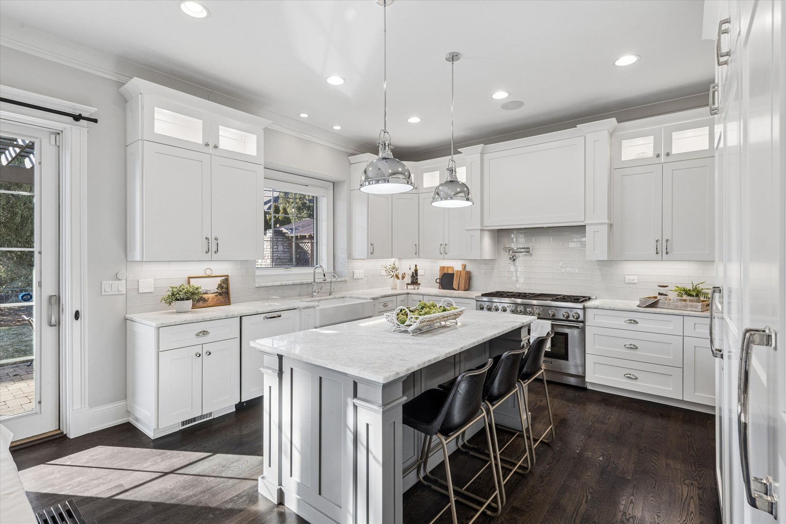 502 South Fairview Avenue Elmhurst, IL 60126 - Photo 9 of 41