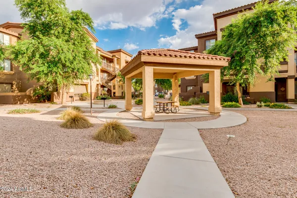 $279,000 | 10136 East Southern Avenue, Unit 1043, Mesa, AZ 85209