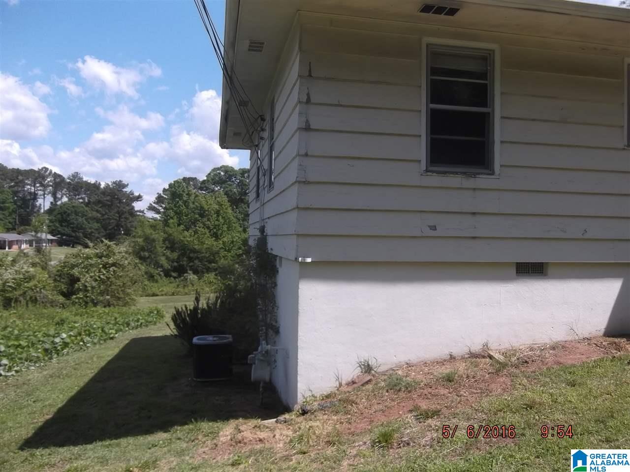 307 Crosson Street Weaver, AL 36277 - Photo 2 of 20