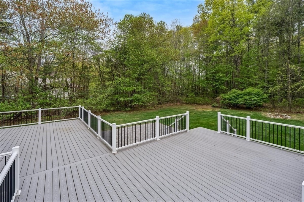 9 Robinhood Road Tyngsborough, MA 01879 - Photo 35 of 41