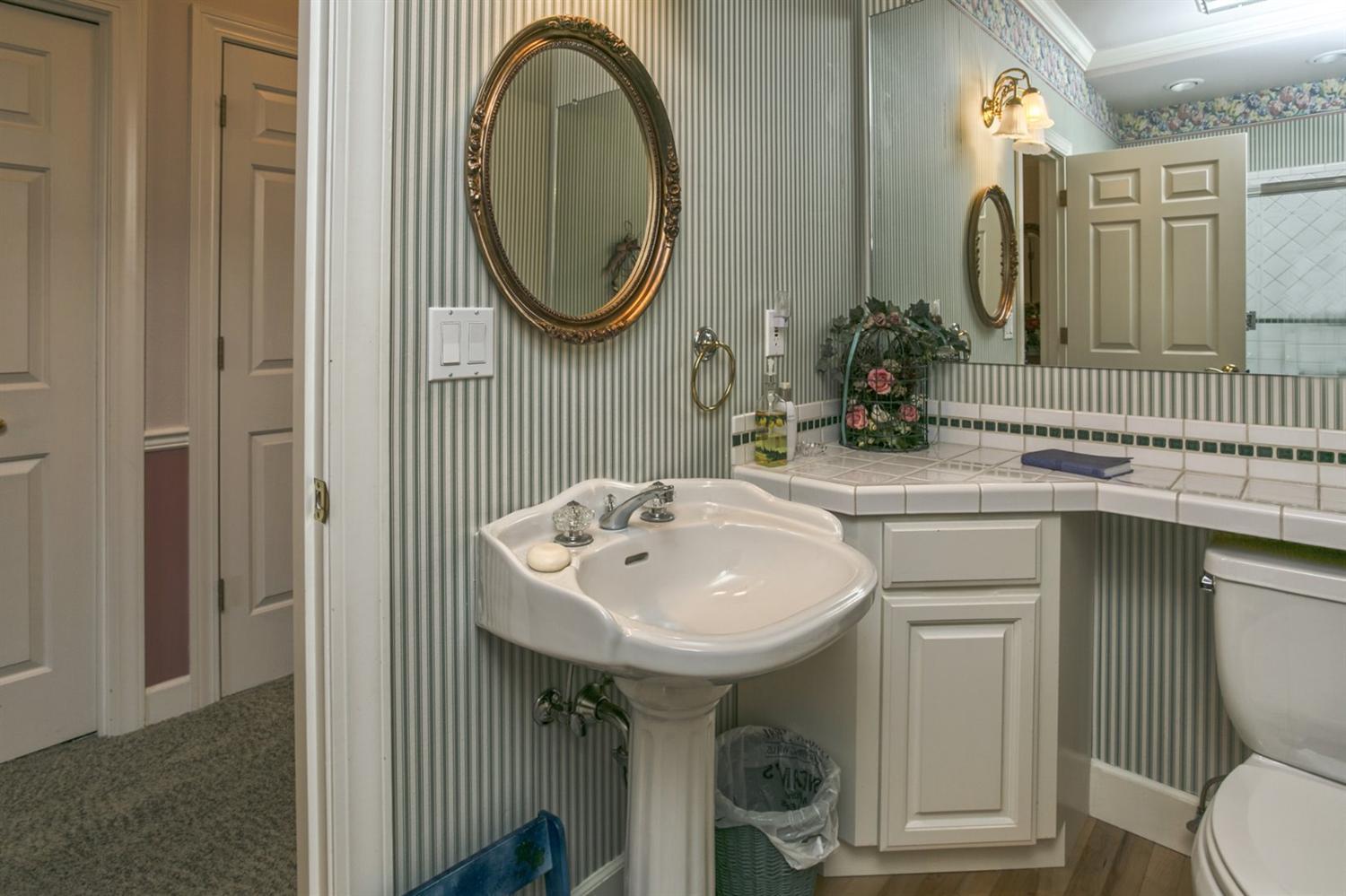 3685 Livingston Road Central Point, OR 97502 - Photo 21 of 34 Gallery Image 21
