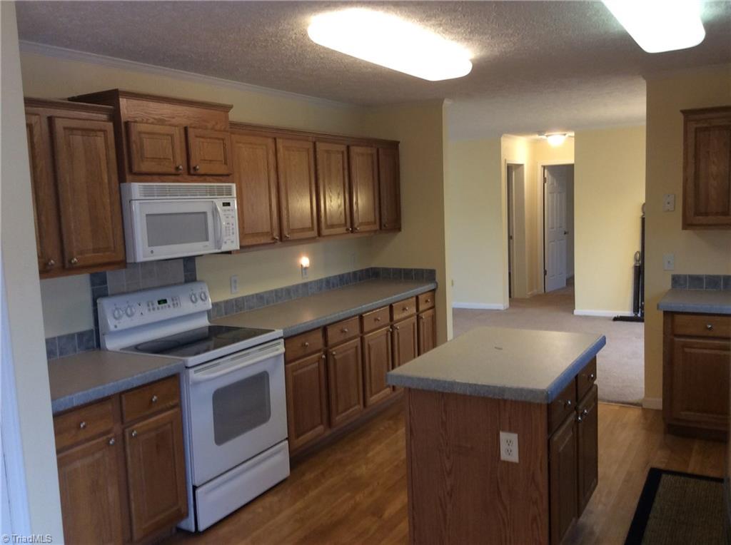 717 Frazier View Road Randleman, NC 27317 - Photo 4 of 29 Gallery Image 4
