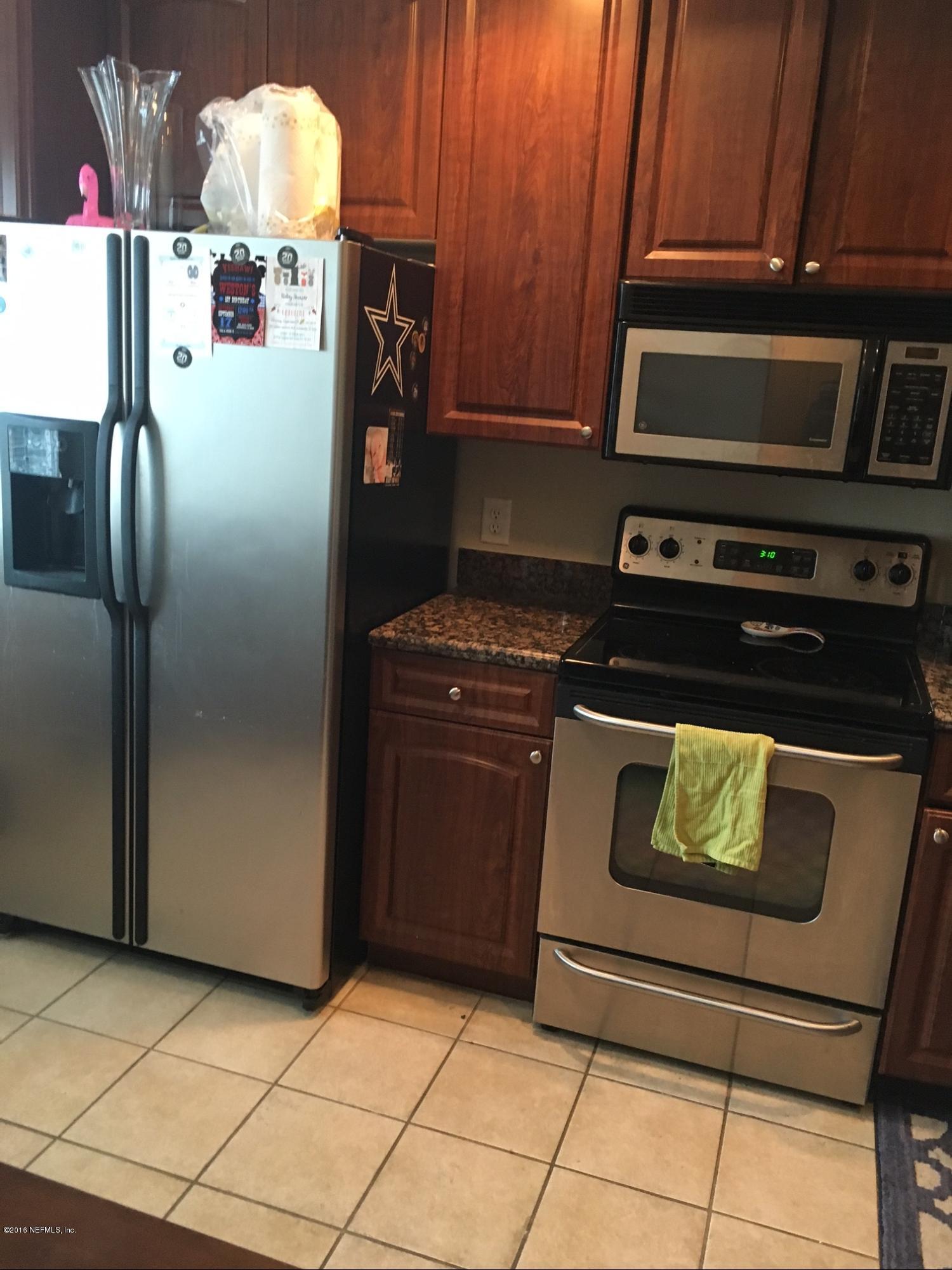 9745 Touchton Road, Unit 2128 Jacksonville, FL 32246 - Photo 4 of 10 kitchen22128