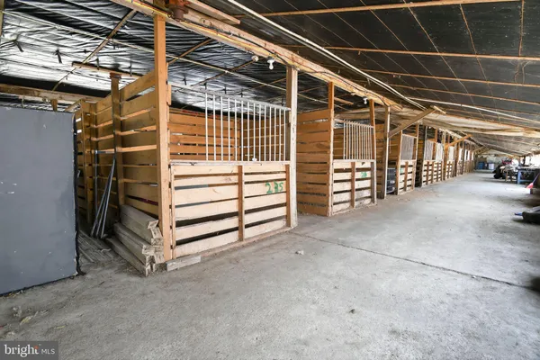 $950,000 | 33096 Johnson Road, Salisbury, MD 21804