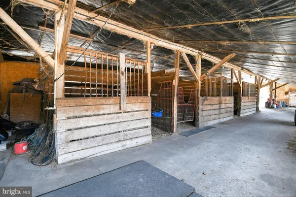 $950,000 | 33096 Johnson Road, Salisbury, MD 21804