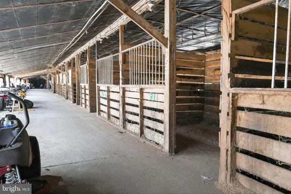 $950,000 | 33096 Johnson Road, Salisbury, MD 21804