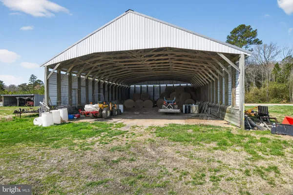 $950,000 | 33096 Johnson Road, Salisbury, MD 21804